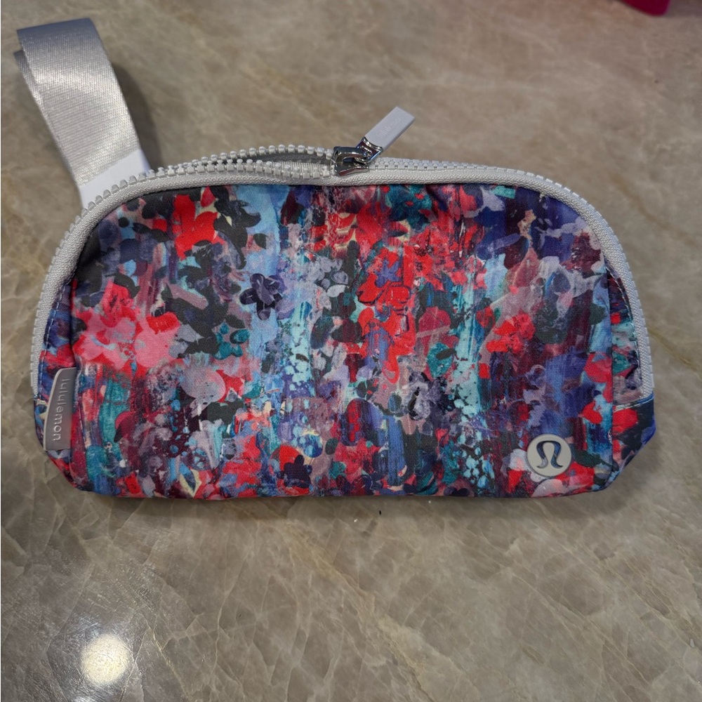 Lulu Lemon and Everywhere Belt Bag!